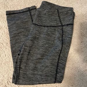 Old navy cropped leggings